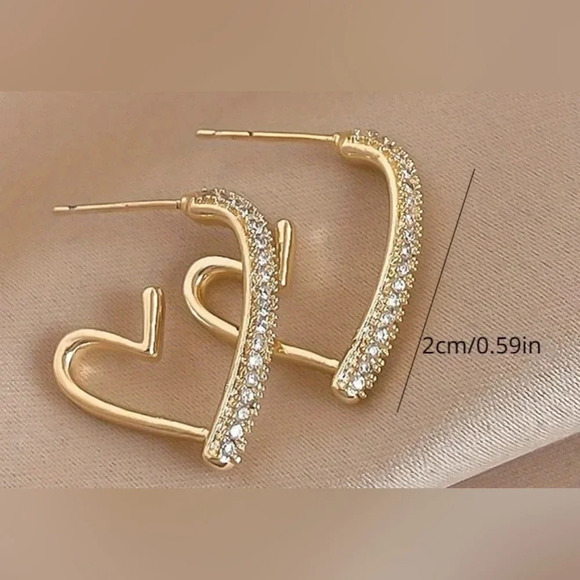 NWT gold and rhinestone heart shaped earrings - Picture 3 of 3